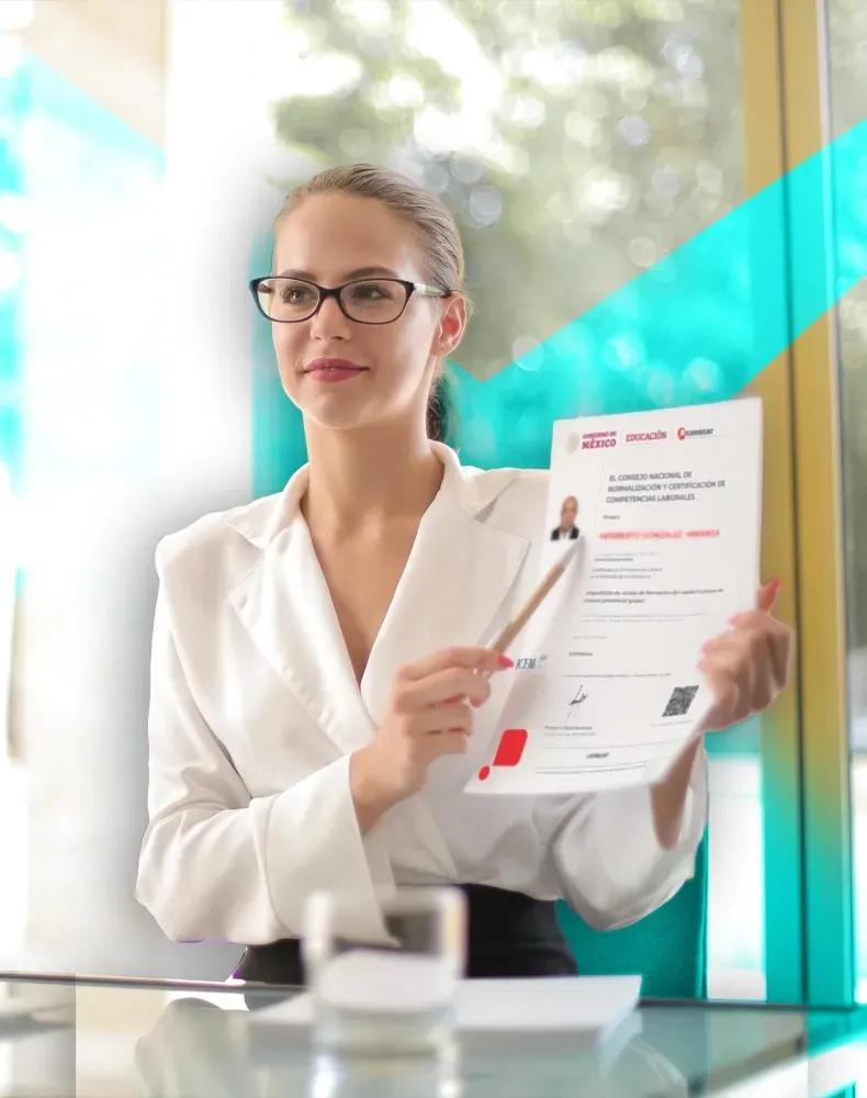 Mujer con certificado