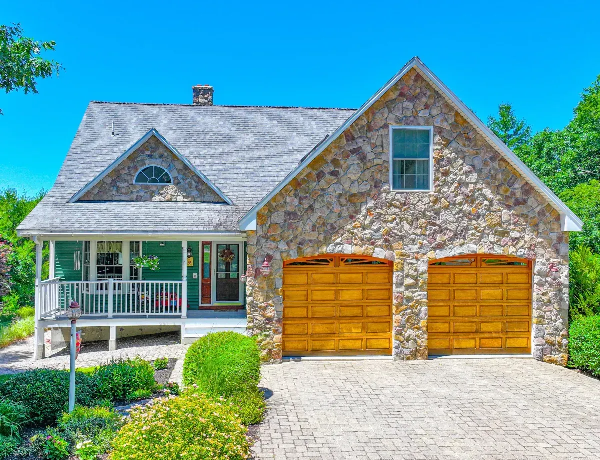 Real Estate House Default Front