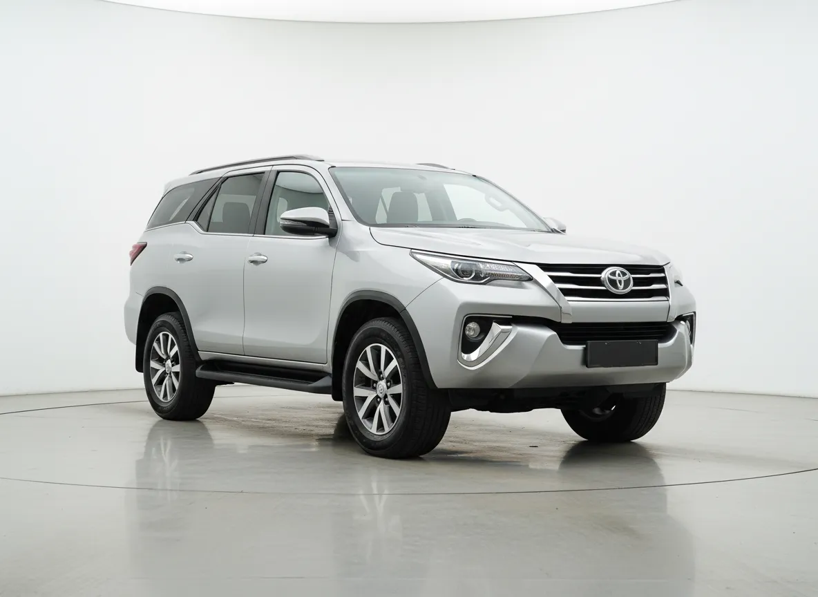 2018 Toyota Fortuner G in bright garage