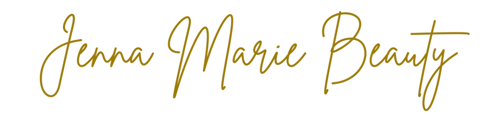 Bridesmaids in green dresses