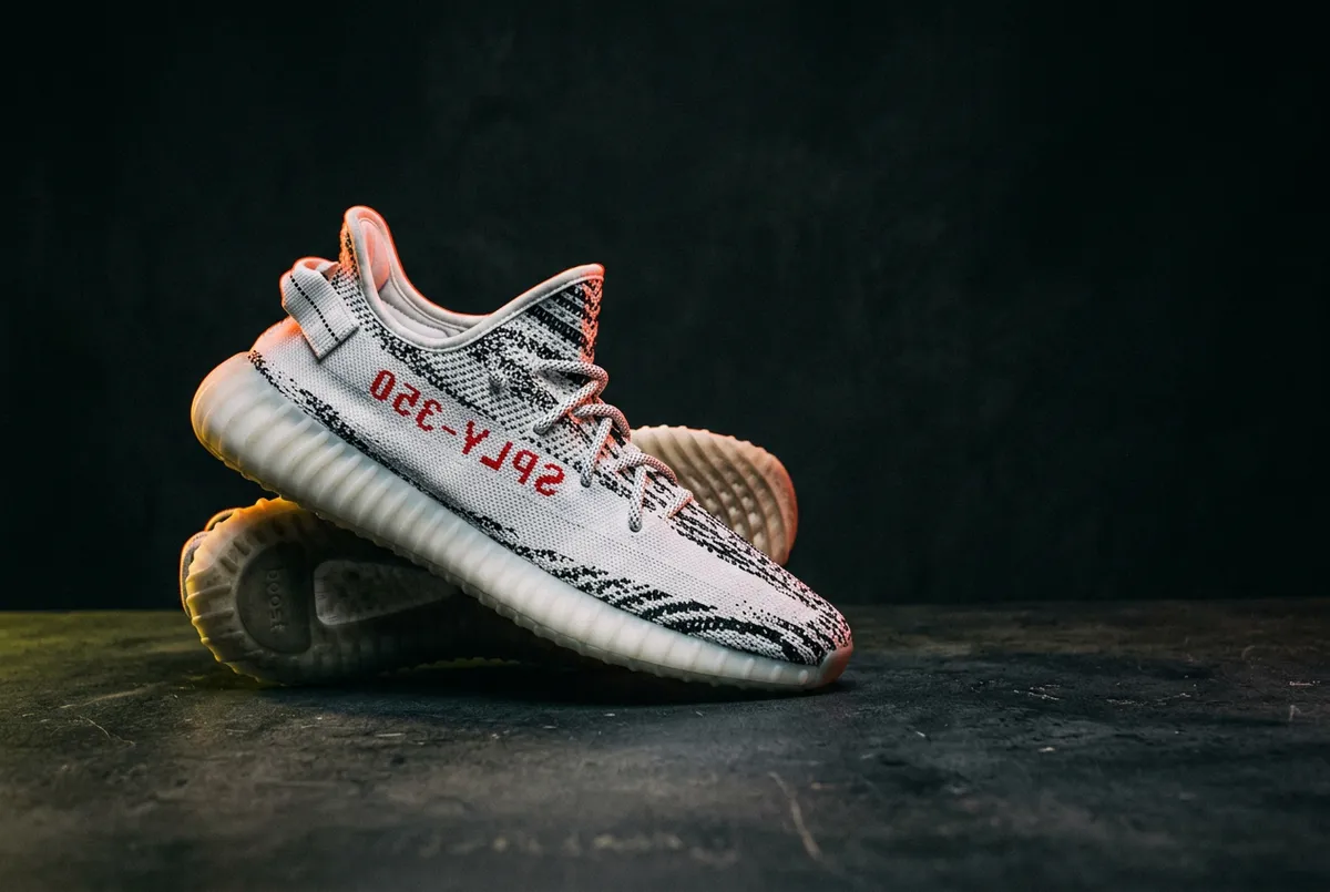 Yeezy Boost 350 V2 Zebra