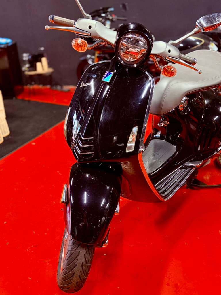 2013 Vespa 946 150cc