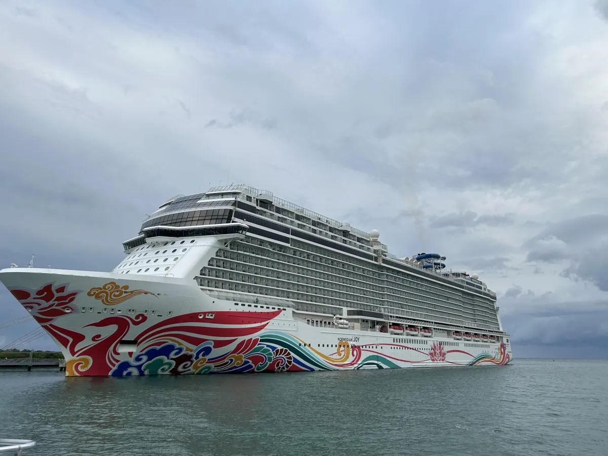 🛳 Cruise Solo, Not Alone: 5 Cruise Lines That Roll Out the Welcome Mat