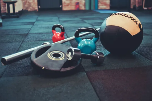 How to Build Confidence in the Gym