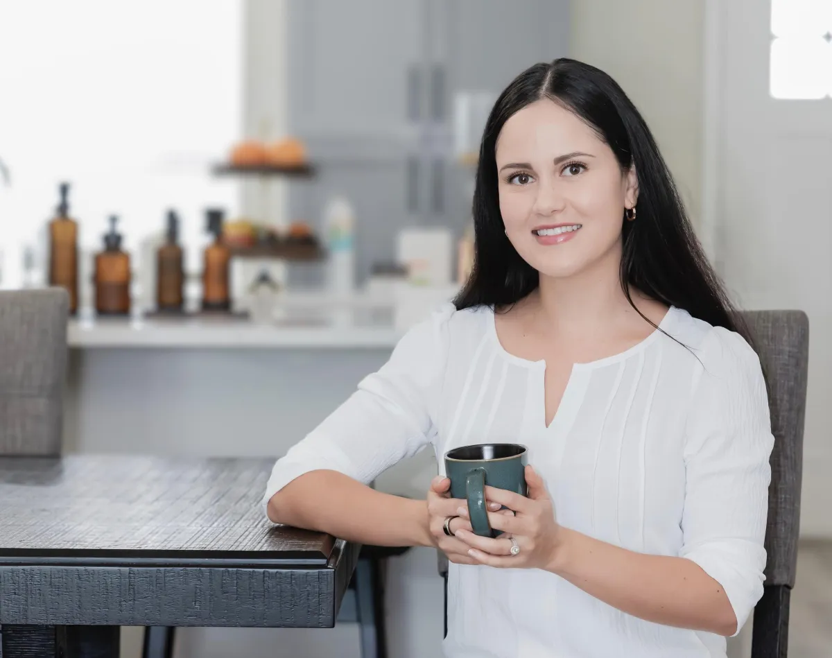 Welcome to Juliana’s Blog | Holistic Wellness, Motherhood, Recipes, DIYs, Non-Tox Swaps, & Lifestyle