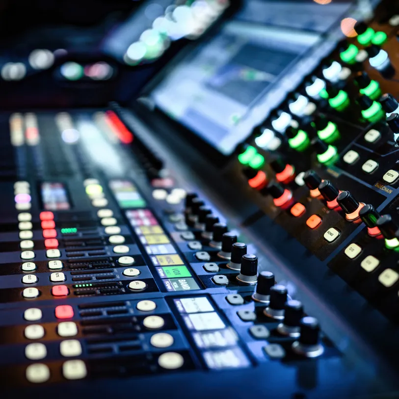 Pourquoi louer plutôt qu’acheter son matériel audiovisuel pour un événement ?