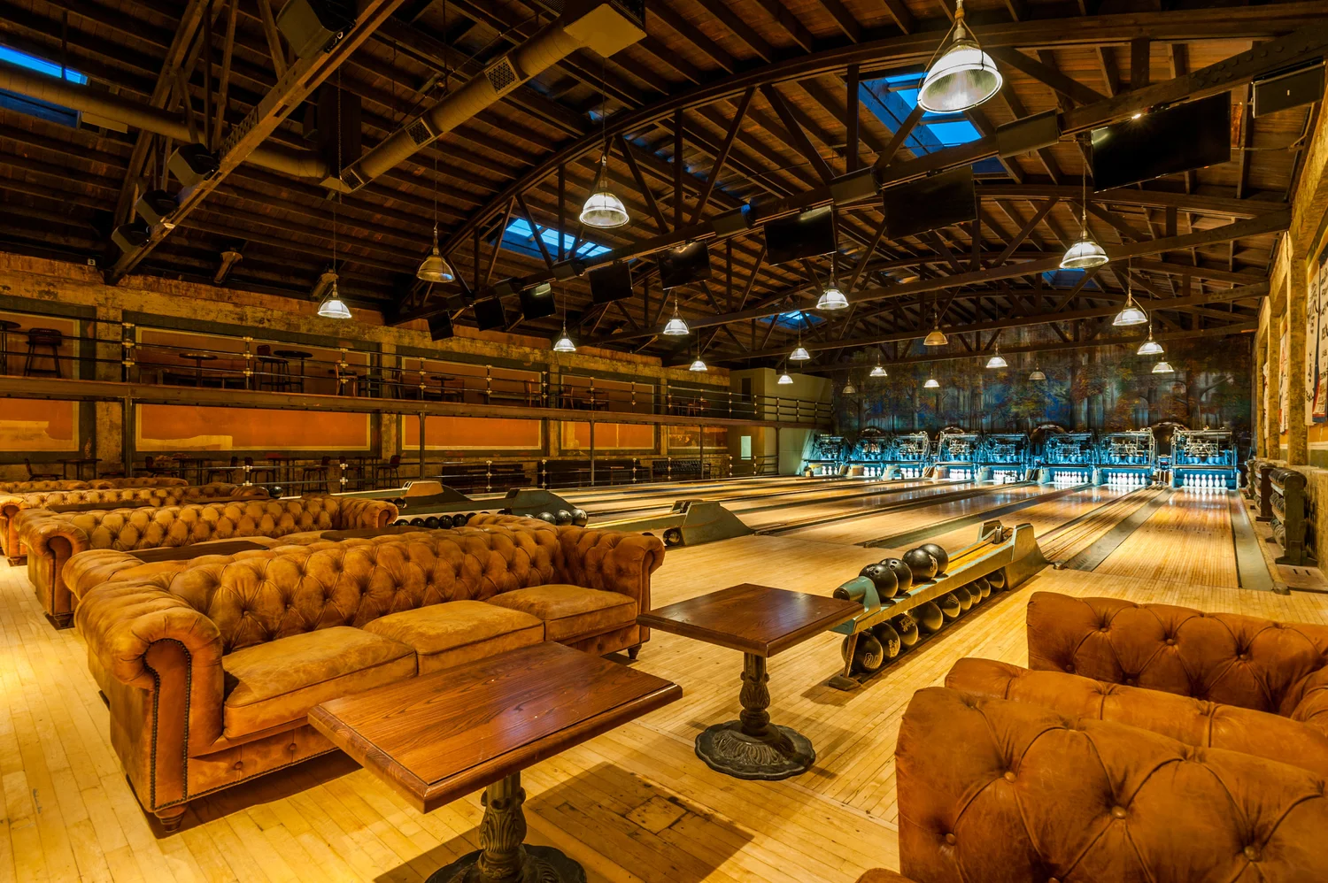  Strike Fun & Vintage Vibes at Highland Park Bowl, Los Angeles