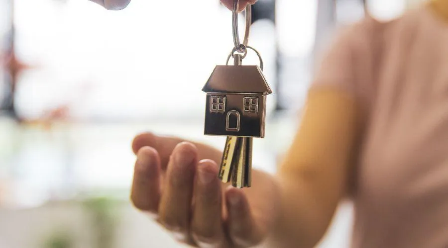 Tiny Home Financing holding keys