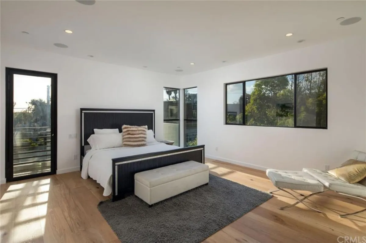 How do I keep an ADU clutter-free