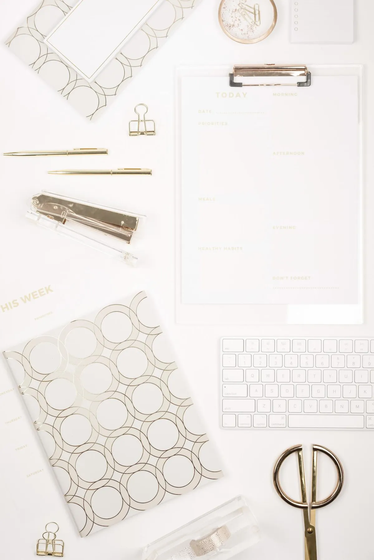 Your Daily Glow-Up: Habits That Keep You Grounded and Focused as a Business Owner