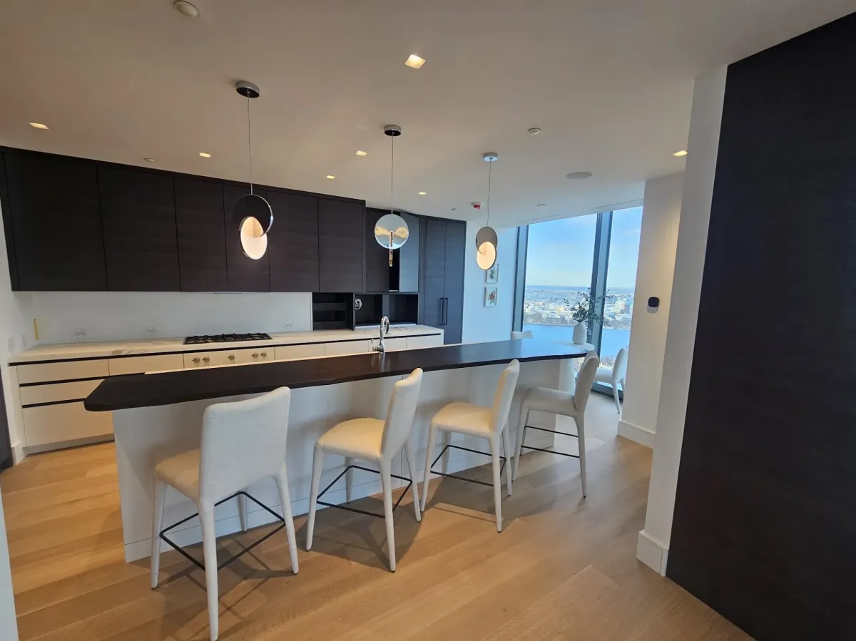 How Much to Paint a Kitchen Wall & Ceiling – Cost Estimates