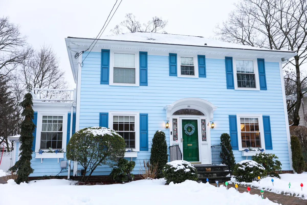 Exterior House Painting in Winter: Is It Possible?