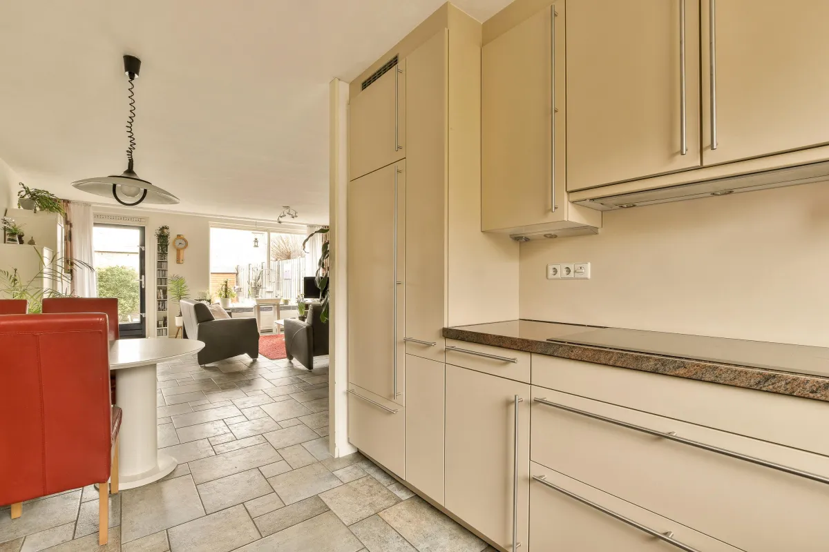 Repainting Kitchen Cabinets the Same Color as Walls: Is It a Good Idea?