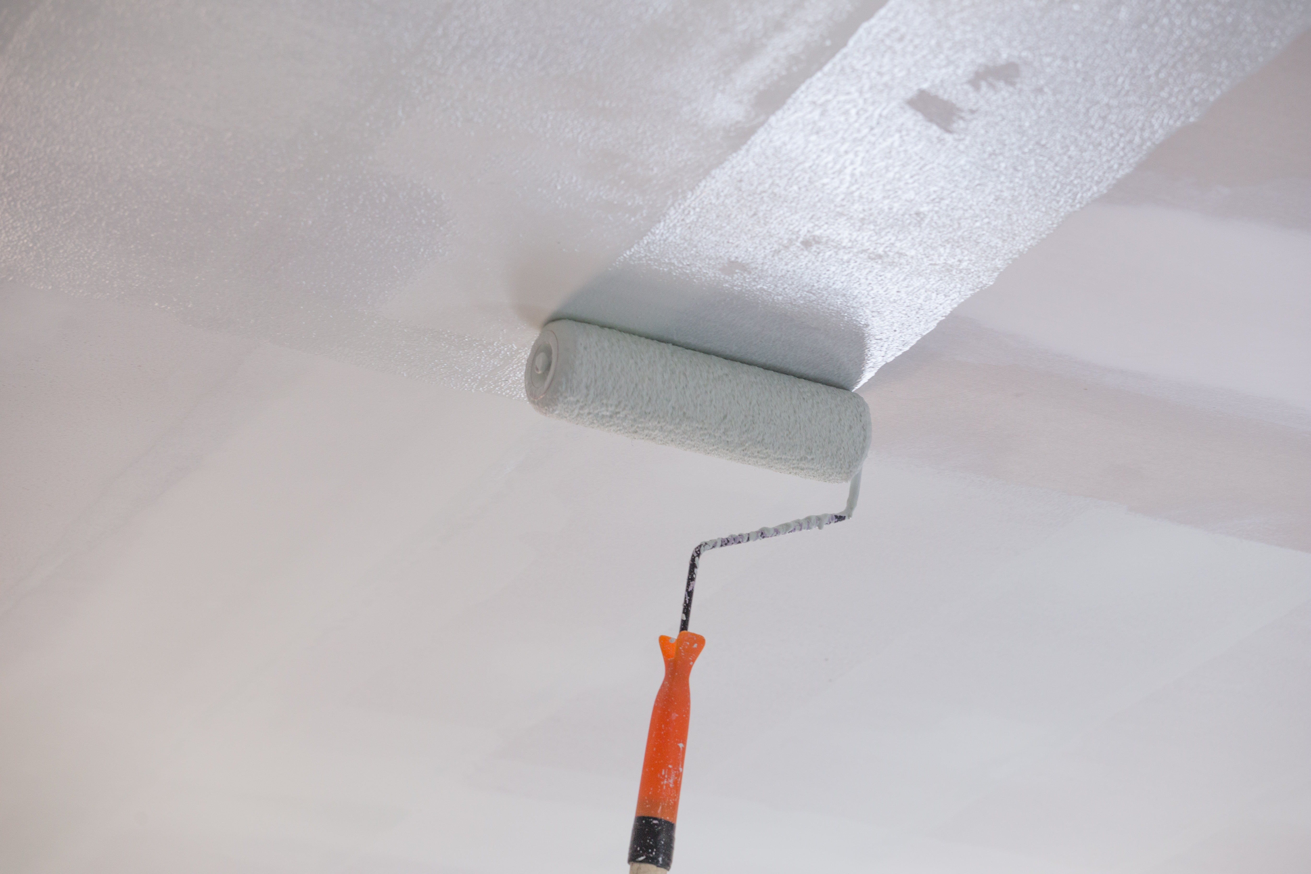 Paint Bubbling on Ceiling: Causes & Solutions