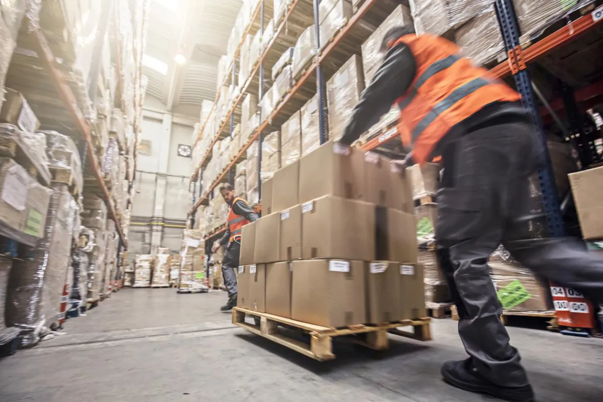 Inside Westkey’s Fulfillment Floor: Delivering Online Orders with Precision and Teamwork