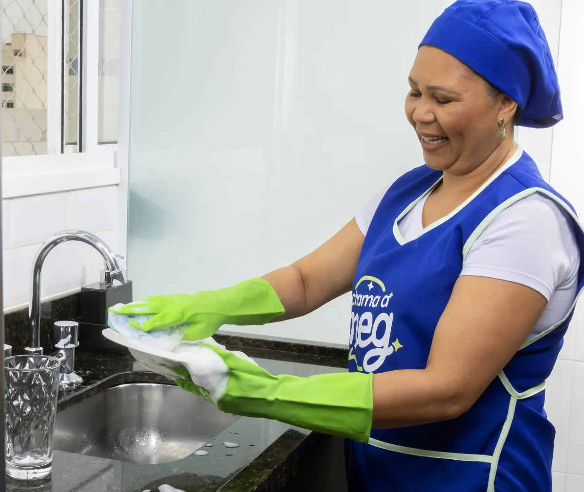 Espuma não quer dizer limpeza: entenda o que realmente faz a diferença