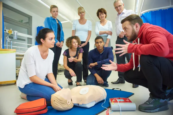 Why Everyone Should Know Basic First Aid Skills