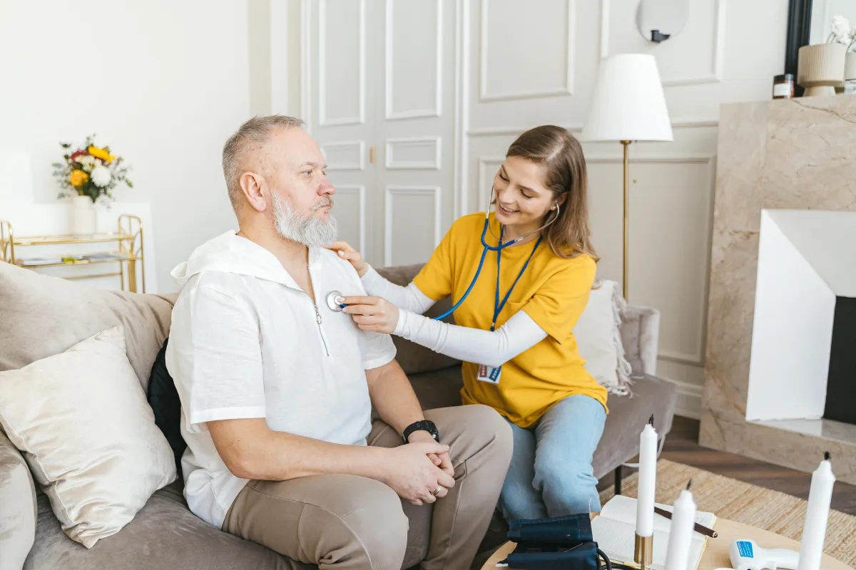 Comprehensive Senior Healthcare: Services, Insurance Plans & Wellness Tips