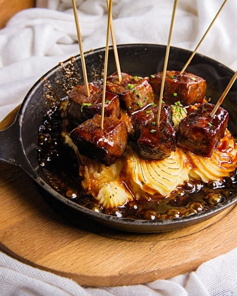 The Best BBQ for Large Groups in Las Vegas – Feast Big at Blvd Bar BQ & Wings

