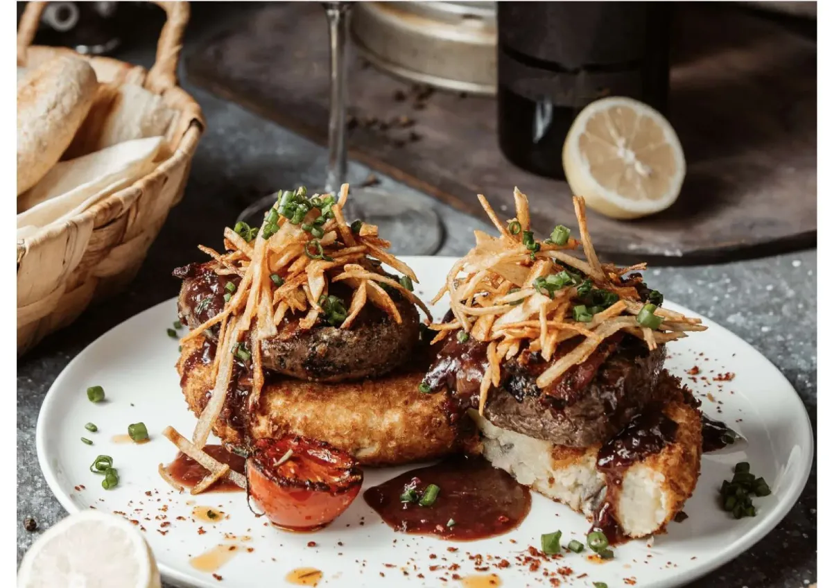 Are you considering an investment in the thriving restaurant industry for immigration benefits?