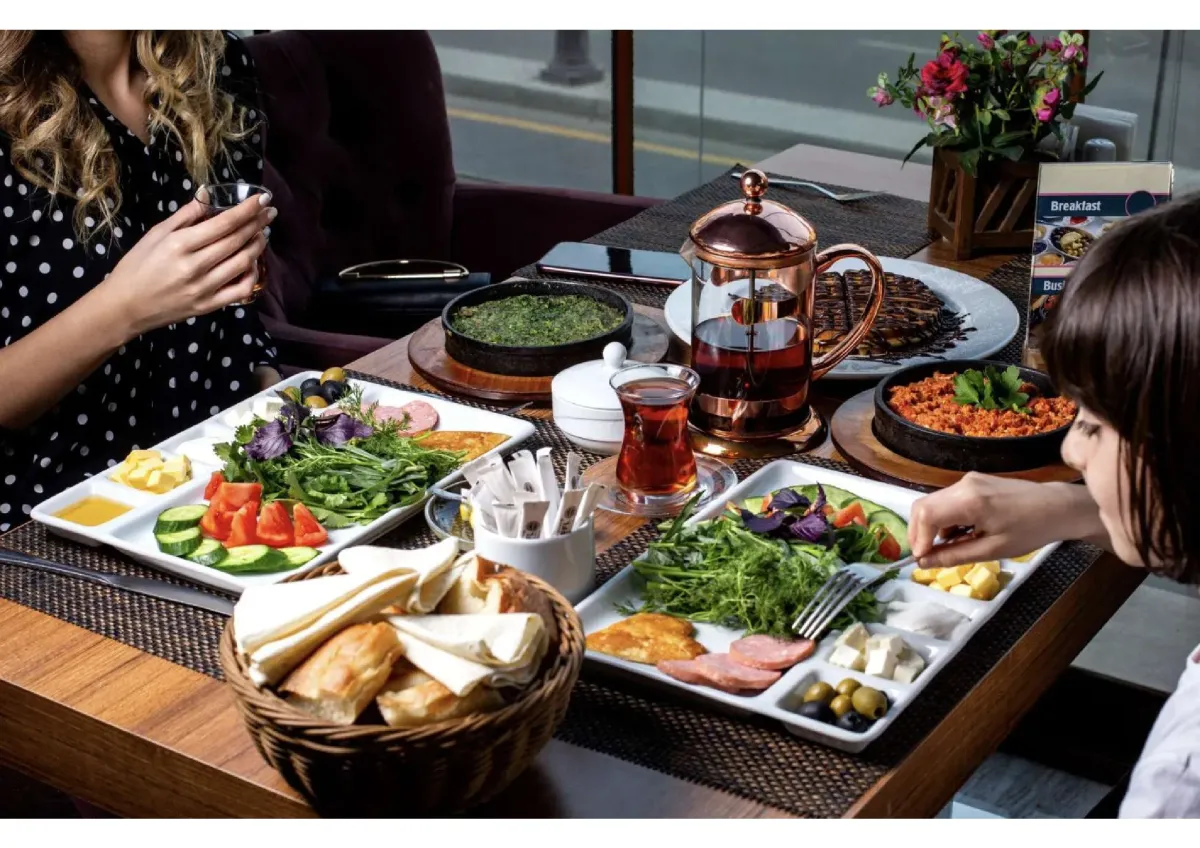 ROI: 43% - Why Not Settle In The Sunshine State with This Profitable Cafe-Type Eatery?