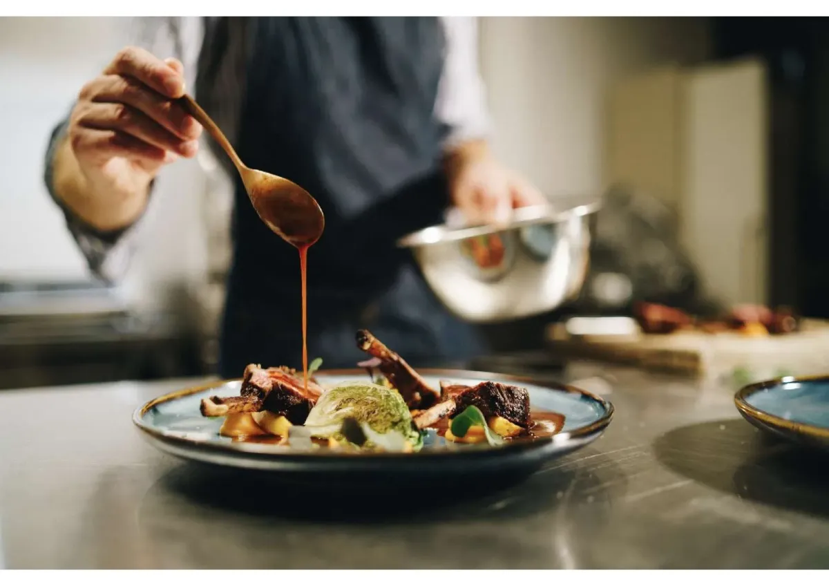 ROI: 53.2% - How Does the Restaurant Sector Sound for Just 395,000 USD?