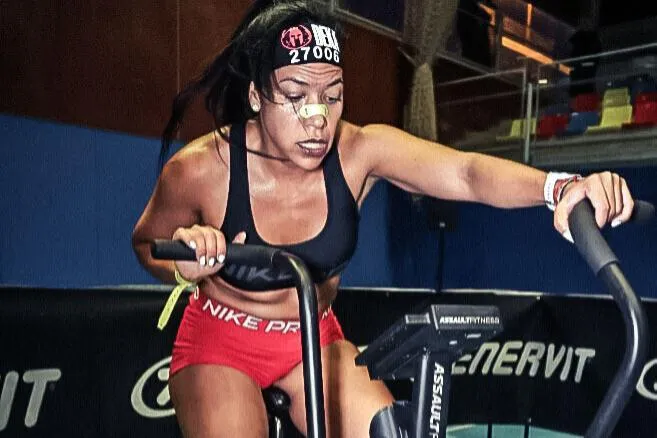 Deka Strong Oct 2025- Mirada Profesional