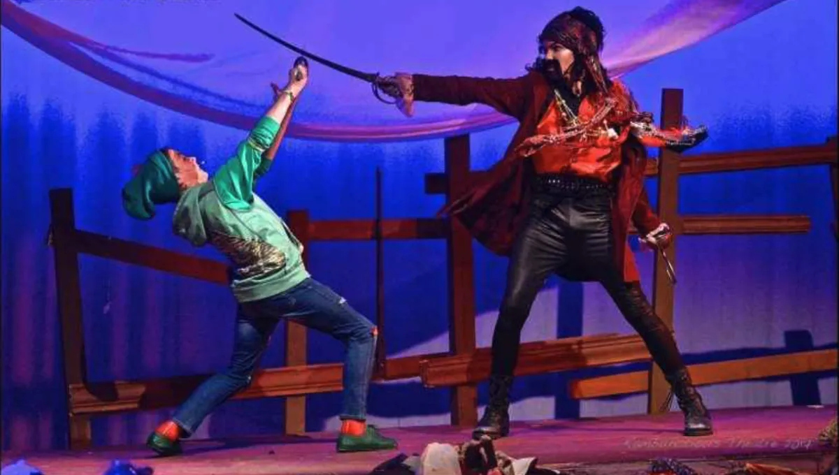 Peter Pan fights Captain Hook