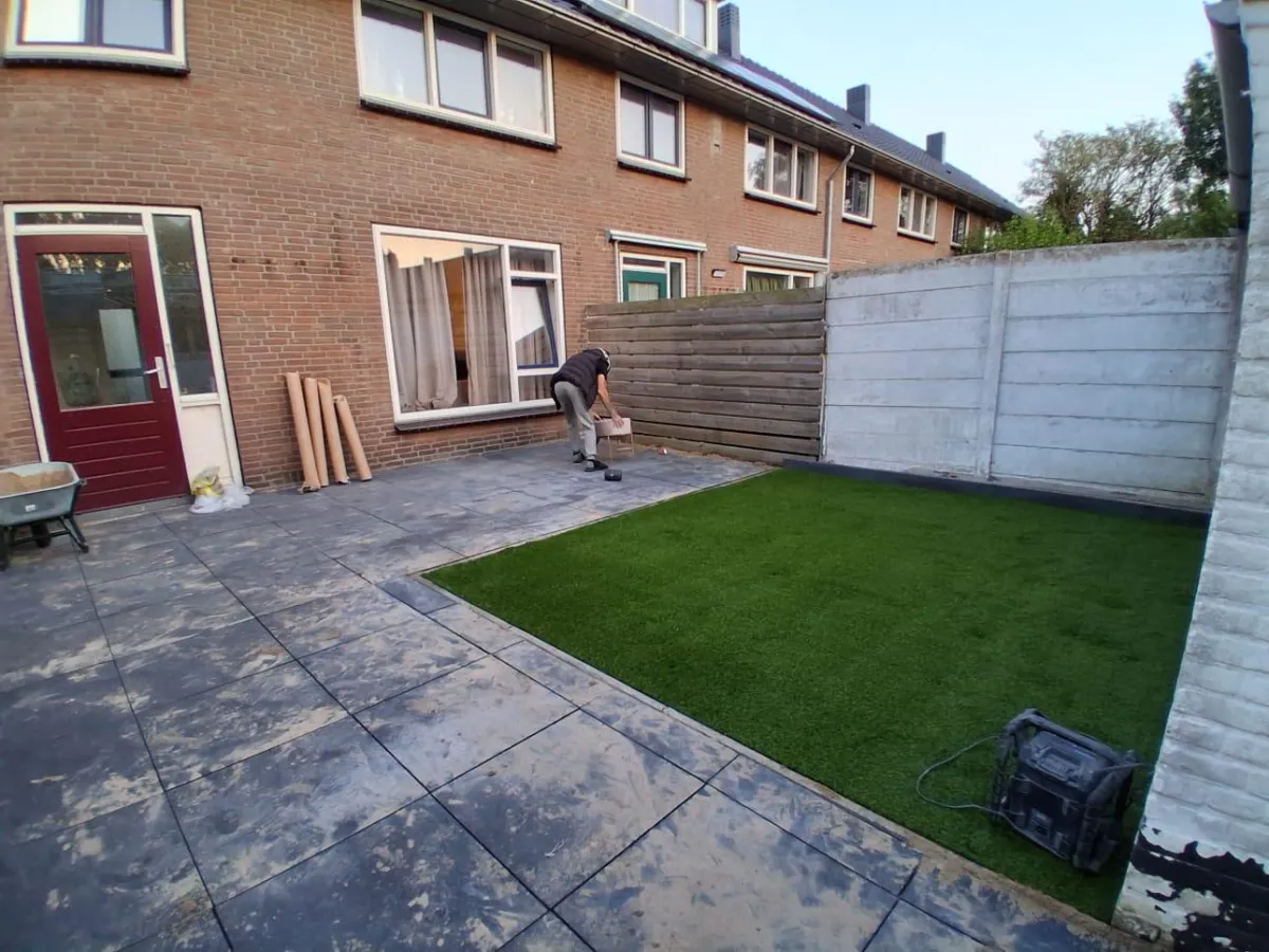 Achtertuin bestrating Klus & Bestratingsbedrijf Engelbart