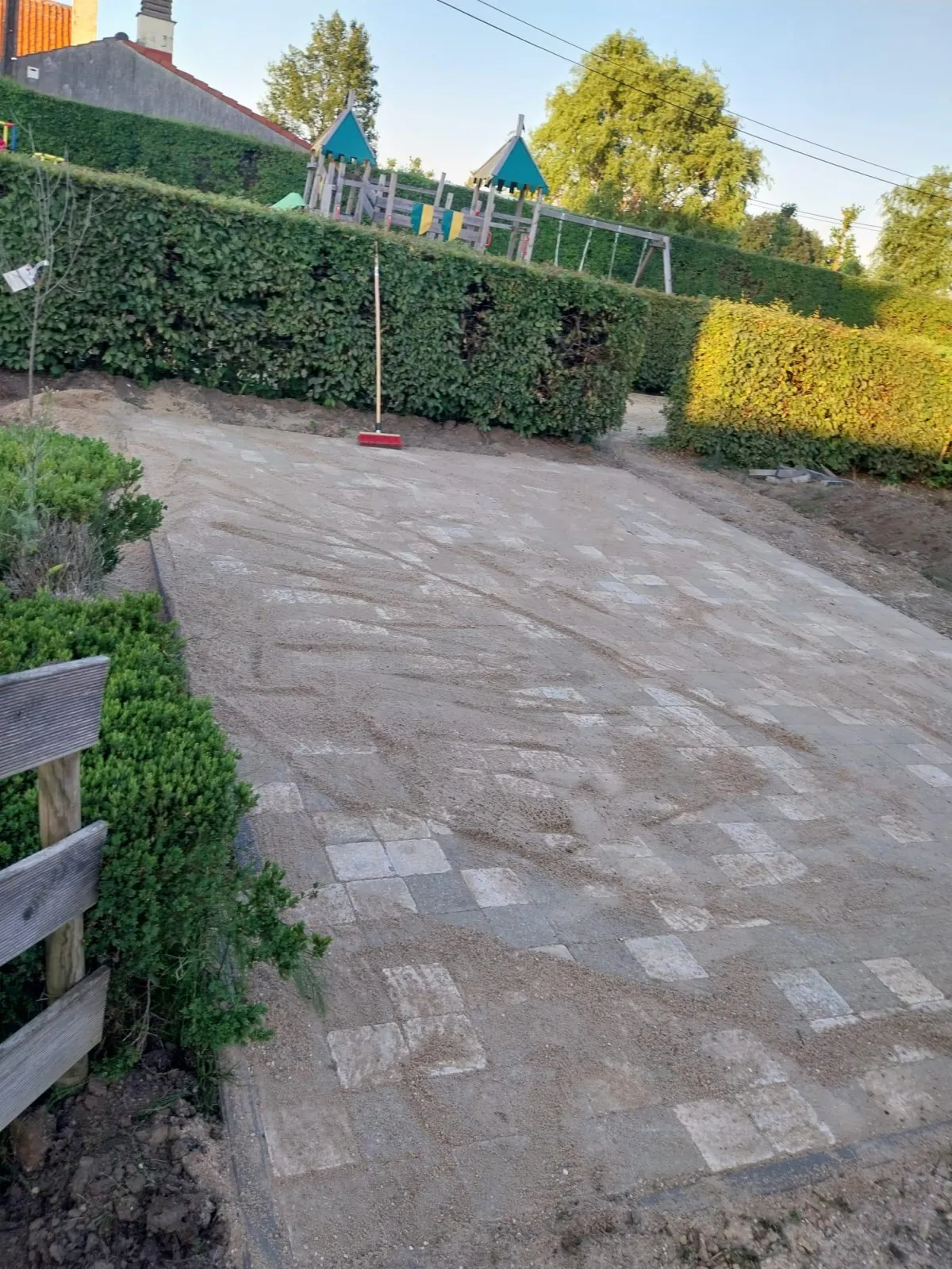 Achtertuin bestrating Klus & Bestratingsbedrijf Engelbart