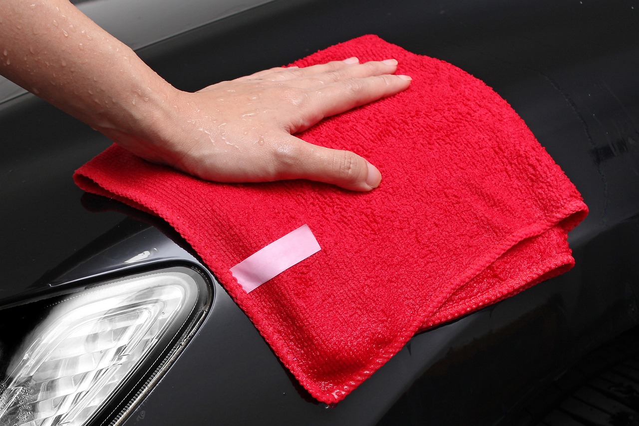What Is A Microfiber Cloth and How Does It Work?