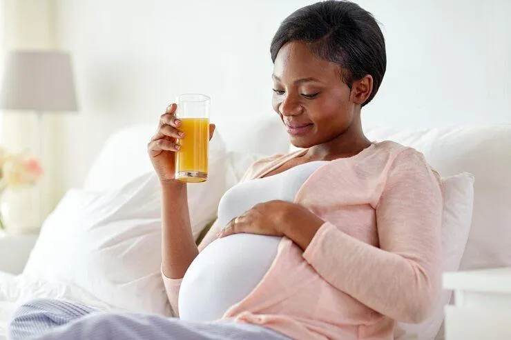 Can Pregnant Women Drink Natural Juices? What You Need to Know 🤰🏾