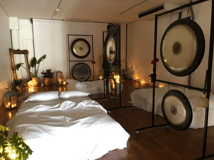What is a sound bath? The benefits of sound healing