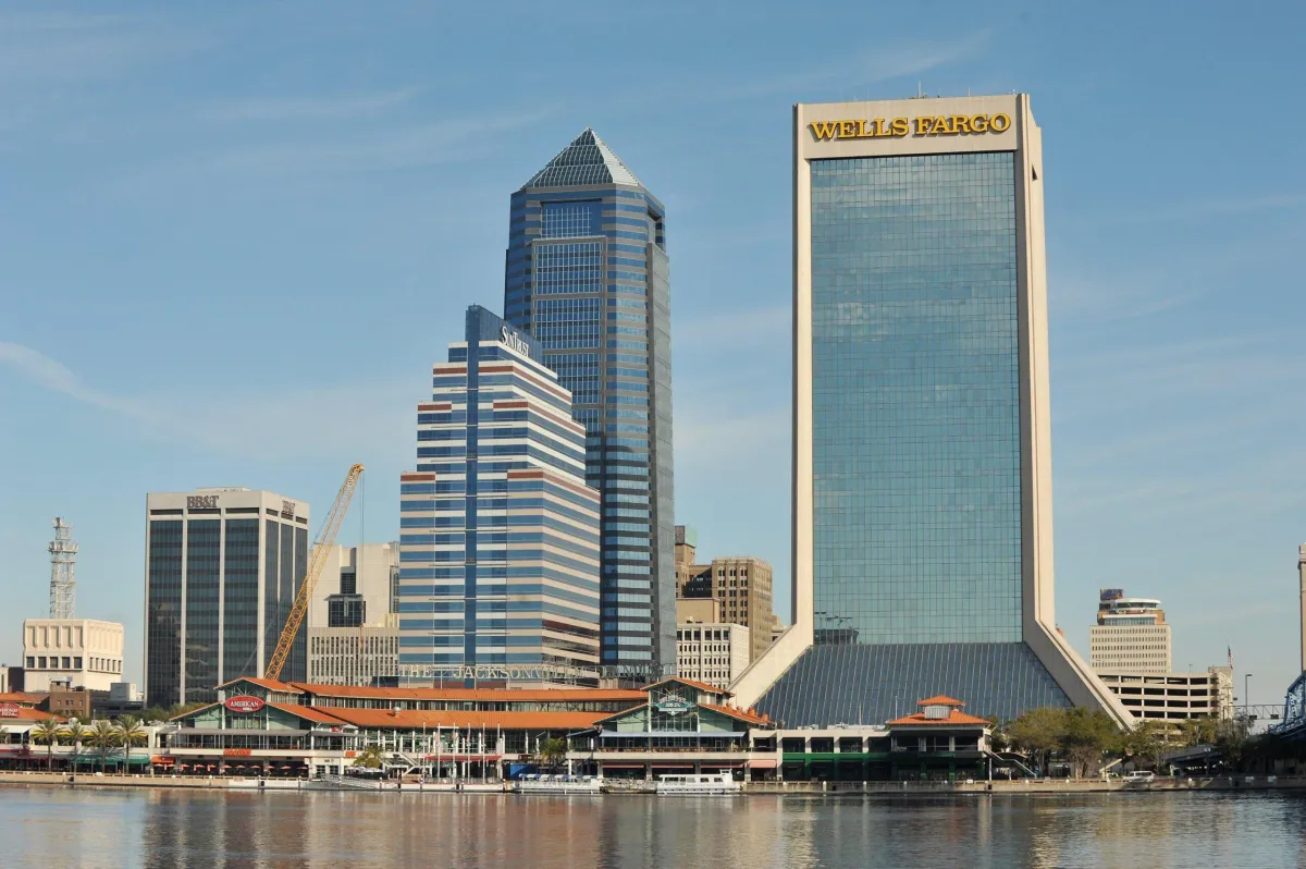 Head in the Clouds: Why the Wells Fargo Center Observation Deck Is Jacksonville’s Best-Kept Viewpoint Secret