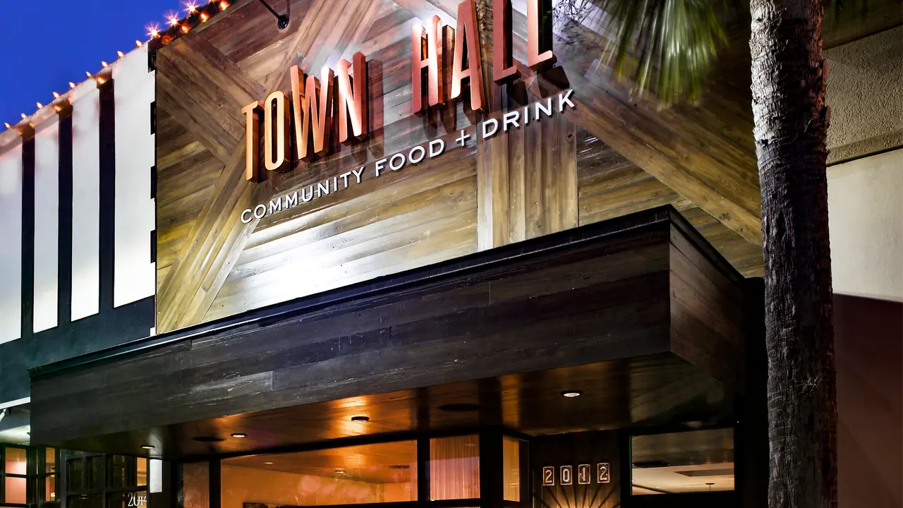 Where Food Talks and Flavor Speaks Loud: Town Hall Jacksonville Is the Place You’ve Been Craving