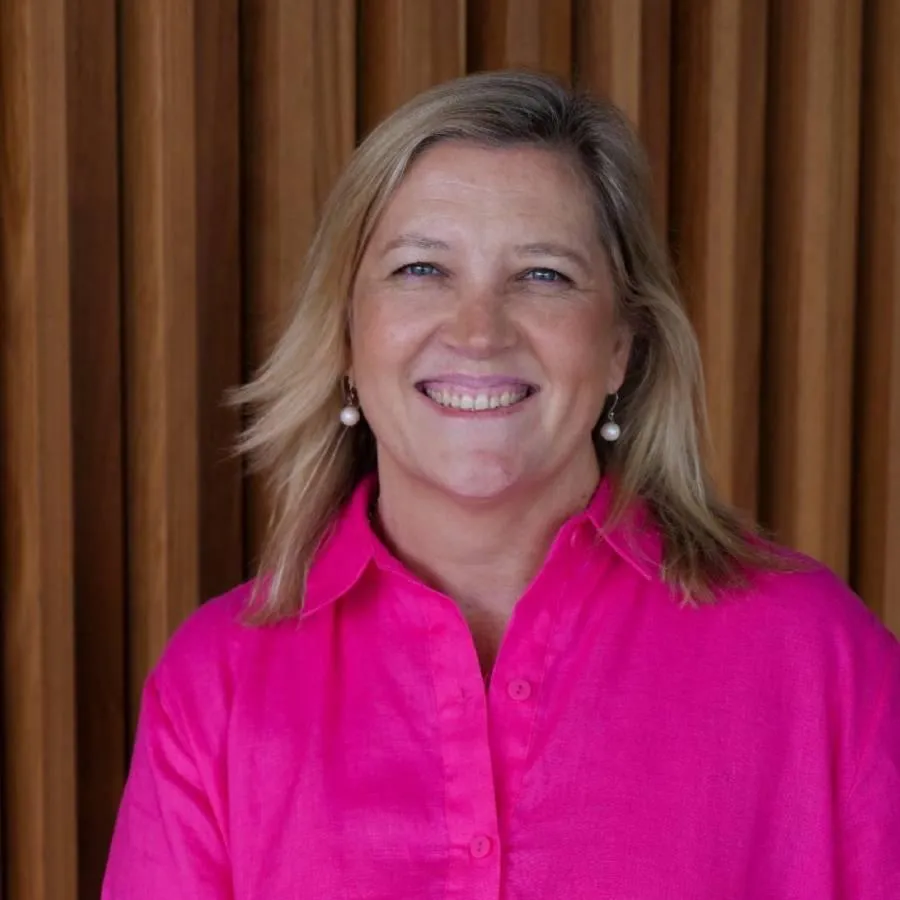 Transitioning from familiar to new opportunities: navigating the leap into a new business