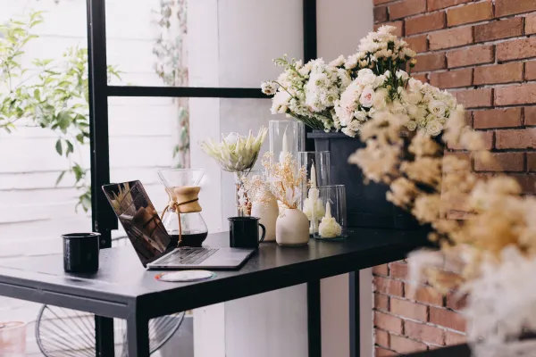 Computer & Beautiful Flowers