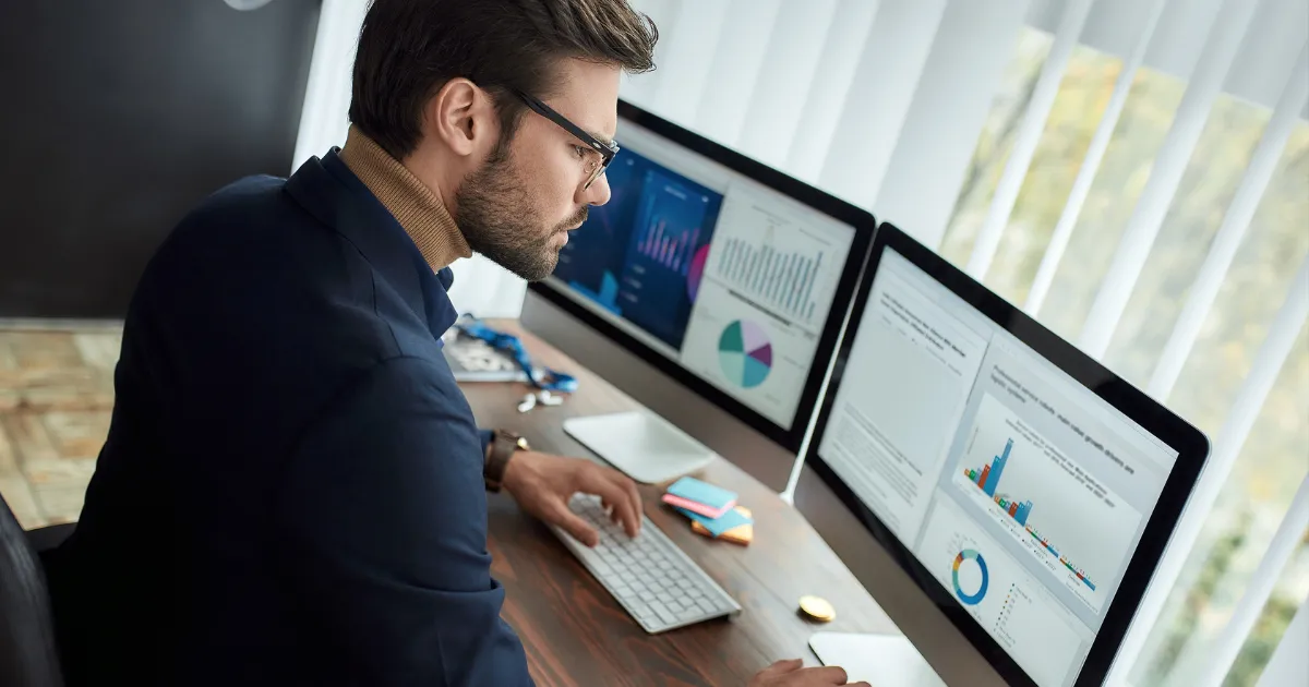 5 Important Reasons Your Office Should Consider a 2-Monitor Setup