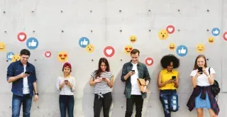 Know Your Customer – Who Do Your Followers Follow?