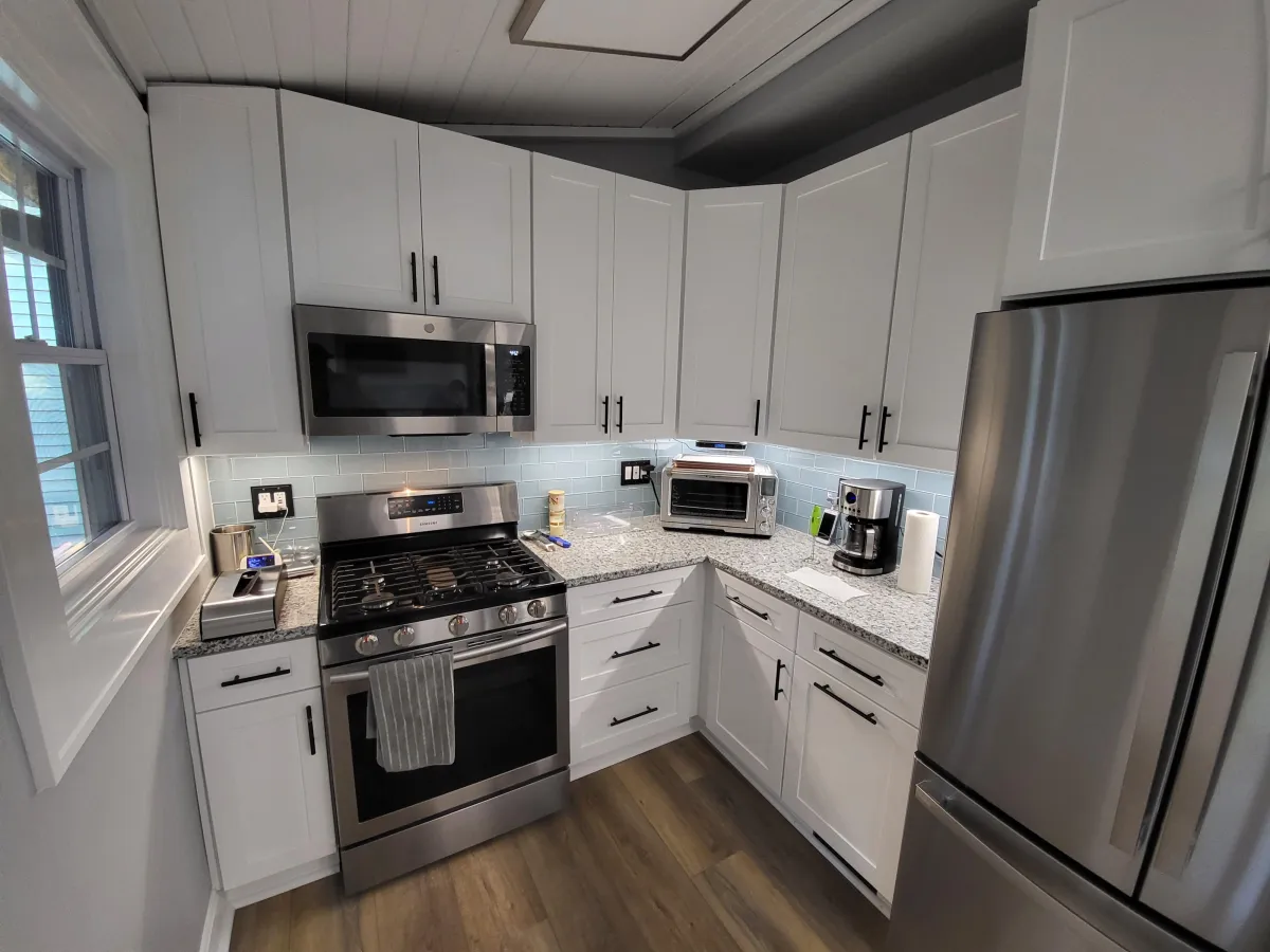 Small Spaces, Big Impact: Creative Solutions for Compact Kitchens in Louisville
