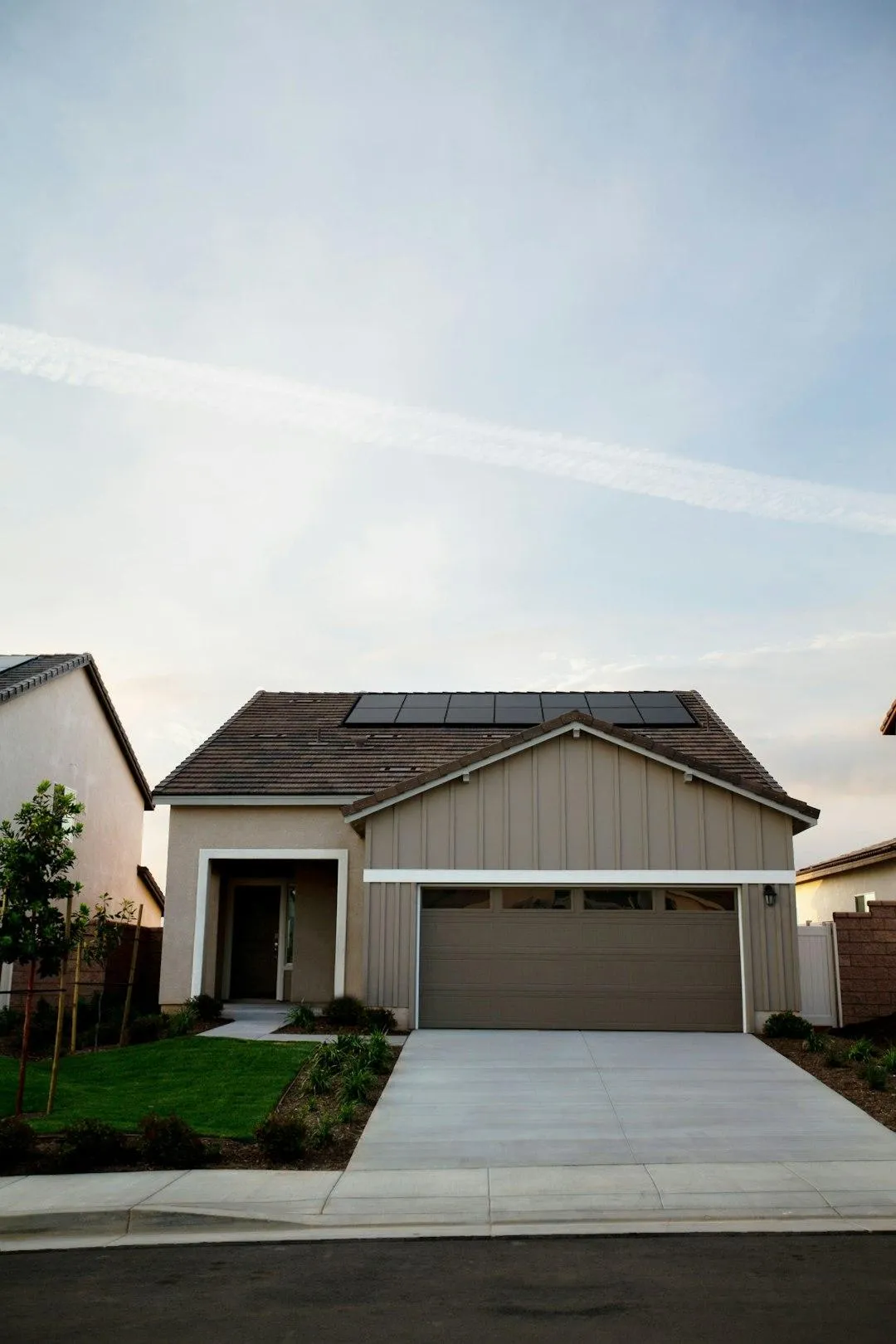 Investing in Solar Panels: Costs and Savings