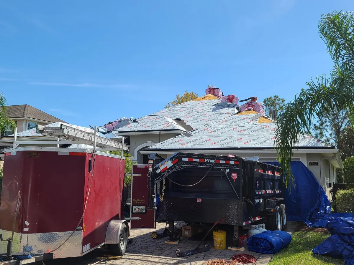 Roofing contractor in Jacksonville, FL
