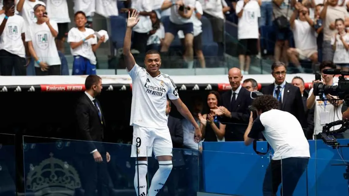 Mbappé cumple su sueño: El nuevo '9' del Real Madrid promete darlo todo por el escudo