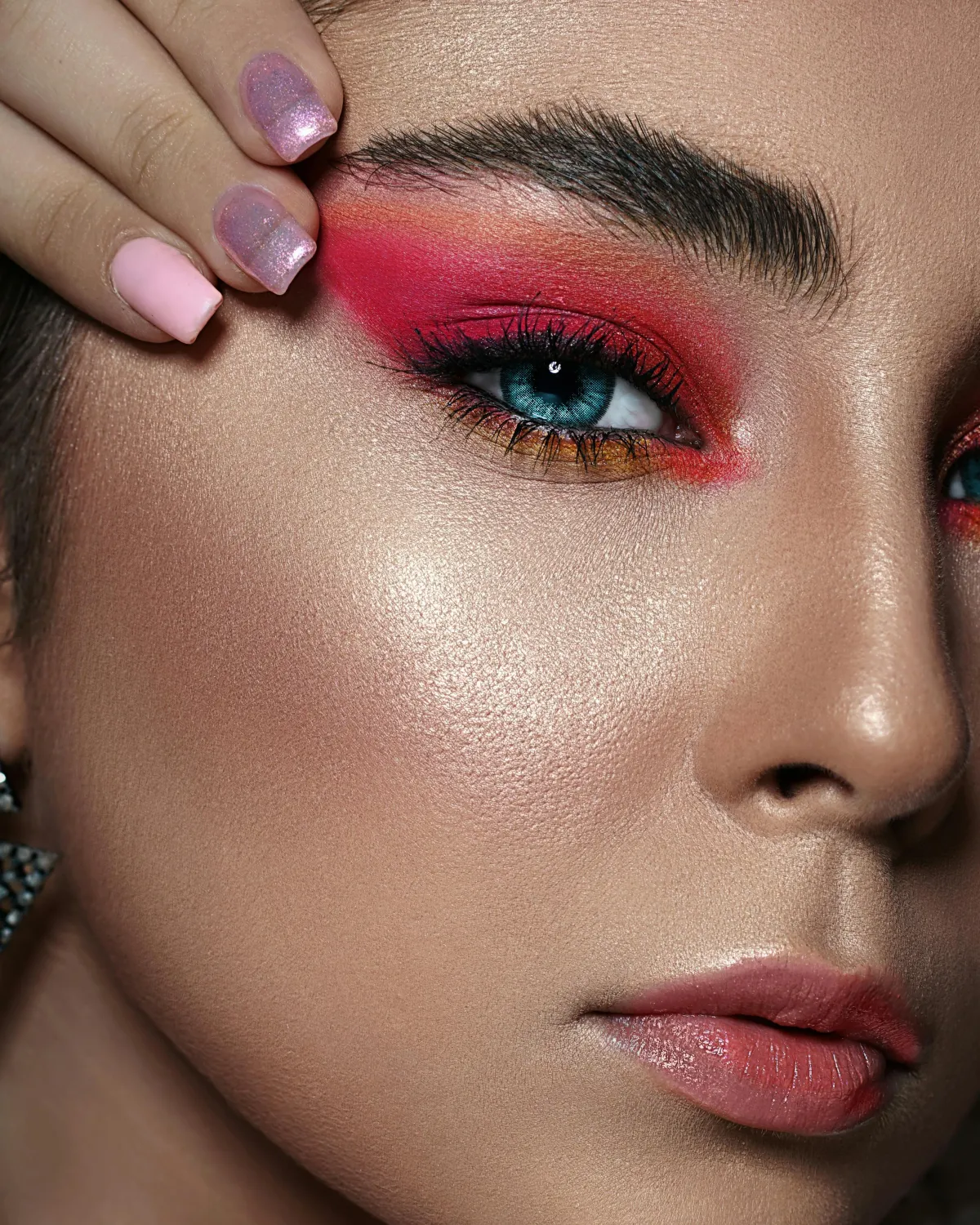 5 Quick and Easy Makeup Tips for a Flawless Look Every Day