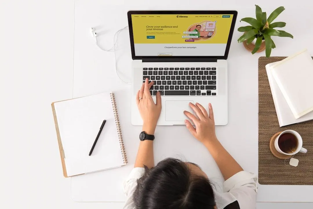 Women working on laptop