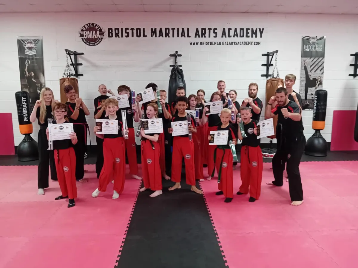 Last up at last night's belt grading were our Advanced Junior Dragons & Adults 💪🔥