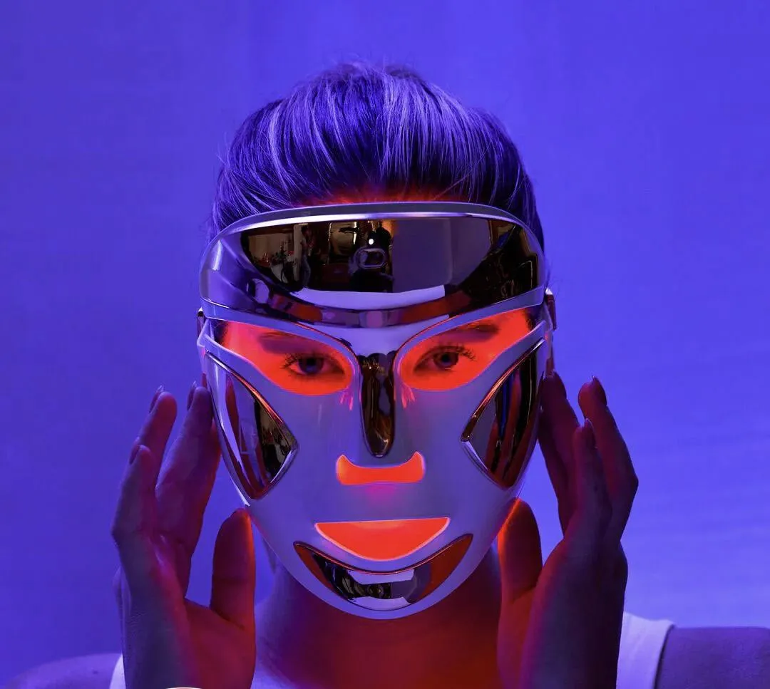 photo of a woman wearing a face mask