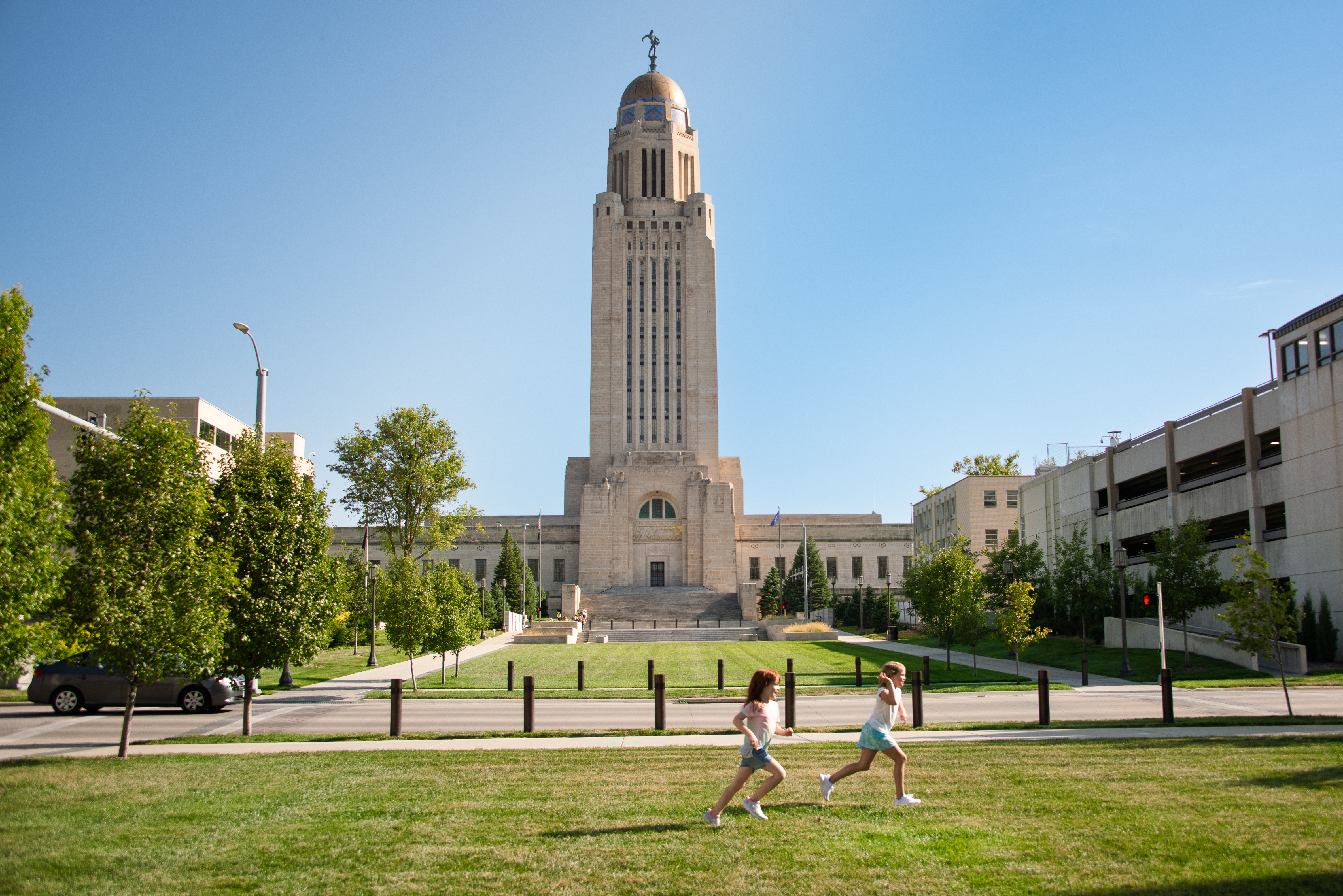 Exploring the Nebraska State Capitol: A Lincoln Adventure 🚗🏛️ (Lincoln Prime Car Rentals, Lincoln, NE)