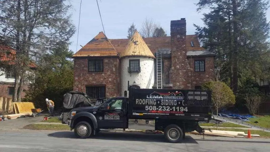 Siding Services - Lema Construction Inc.