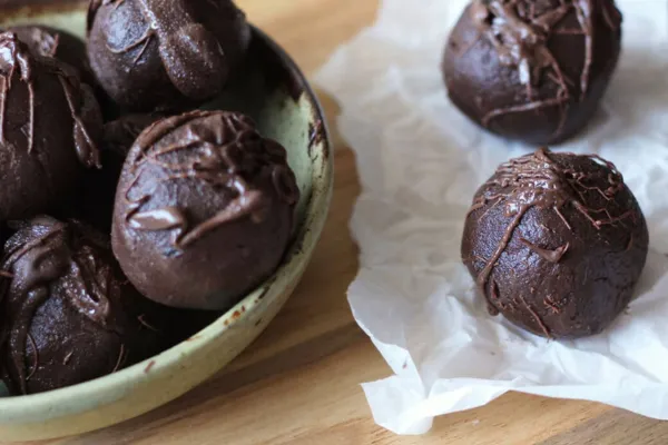 Sweet Treats for Every Heart: How Love, Chocolate, and Sweet Indulgences Boost Your Mood